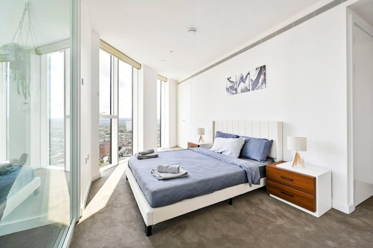 Luxury High-Rise 21St Floor 2 Bedroom 2 Bath Flat London Exterior photo